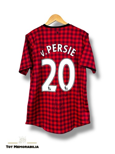 Robin van persie signed - robin,