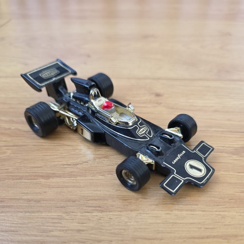 Corgi 154 john player special - john,