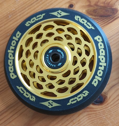 Sacrifice spy peephole - spy, wheels