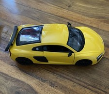 Diecast Audi R8 V10 1:24 Model Car Yellow.