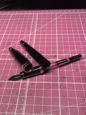 Waterman Expert III Fountain Pen Black GT Medium Nib Near Mint Condition Boxed