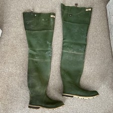 VINTAGE UNIROYAL KEENFISHER WADERS SIZE UK9 IN LITTLE USED CONDITION CHUB TROUT