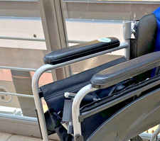 EliteCare ECTR07 Lightweight Aluminium Folding Transit Wheelchair with...