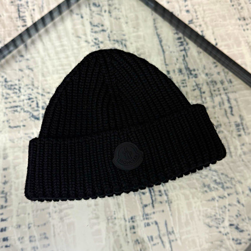 Moncler black ribbed wool knit - black,