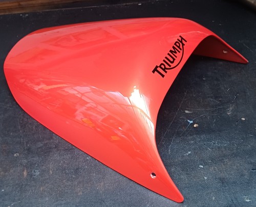 Triumph 955i seat cowl - cowl, rs