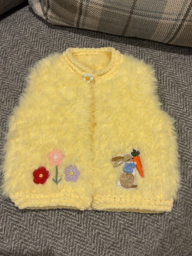 New hand knitted spring lemon - new,