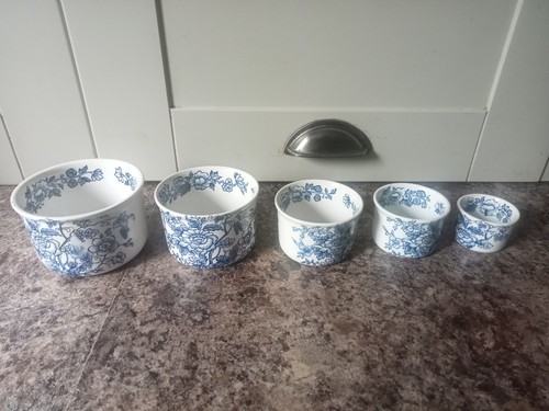Wedgwood pot bowl set five - pot,