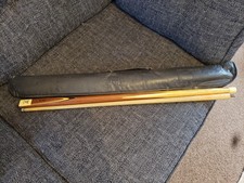 Riley 2 piece pool cue in soft case. No Reserve!