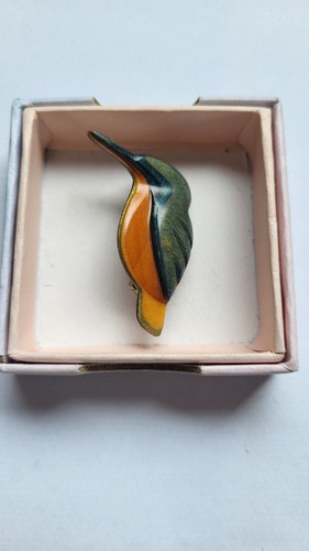 Women brooch pin badge - brooch,