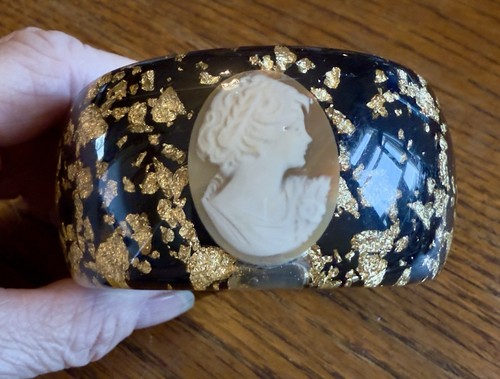 Amedeo cameo bracelet black - cameo,