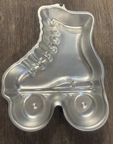 Old school roller skate wilton - school,
