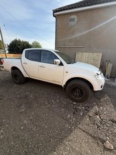 Mitsubishi Trojan L200