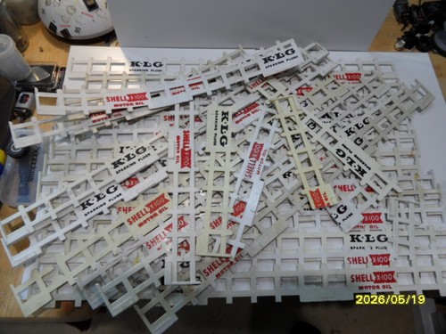 Scalextric 1960 barriers - scalextric,