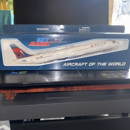 Skymarks 150 scale airbus - 1/150,
