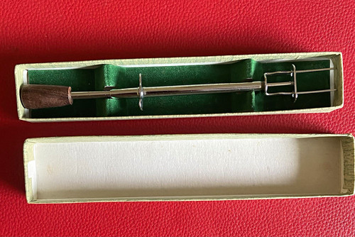 Unused vintage 50s mechanical