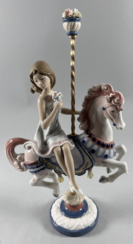 Lladro porcelain girl - lladro, on