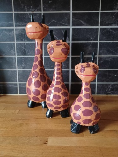 Abstract giraffe carving - giraffe,
