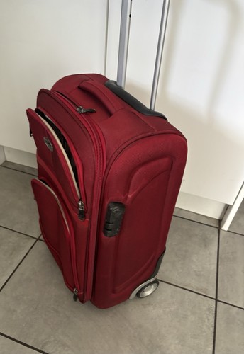 Red colour american tourister - red,