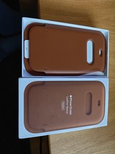 Apple Brown Tan Leather Sleeve