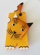 Bakelite Vintage Cat Brooch