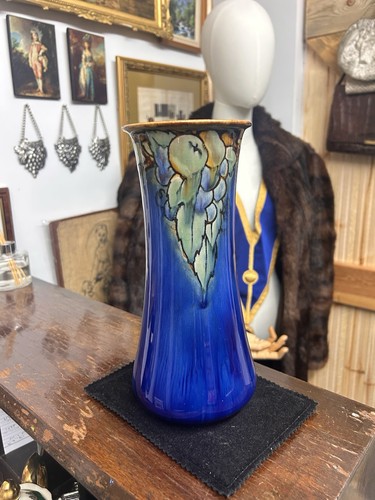 Antique large royal doulton - antique,