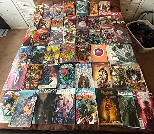 Comic book bundle - book,