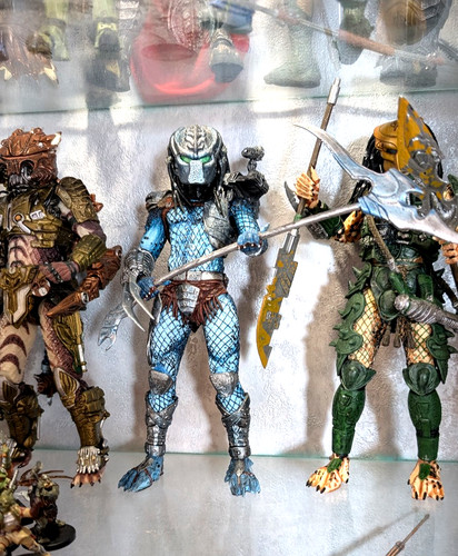 Neca predator series hive - neca, 10