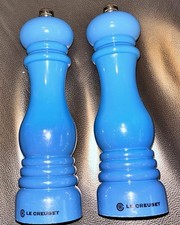Le Creuset Salt and Pepper Mill Set