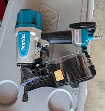 Makita AN613 2-1/2 in