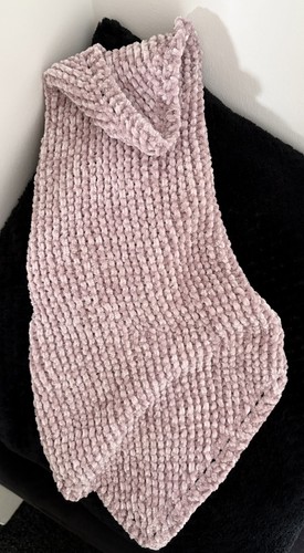 Hand knitted dusky - hand, pink