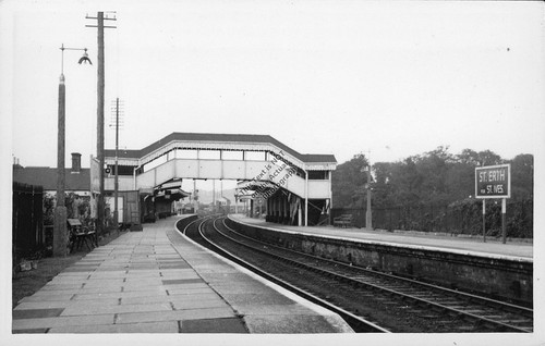 Erth train station st - train,