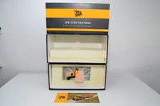 B27 1:32 ERTL 40572 JCB 3185