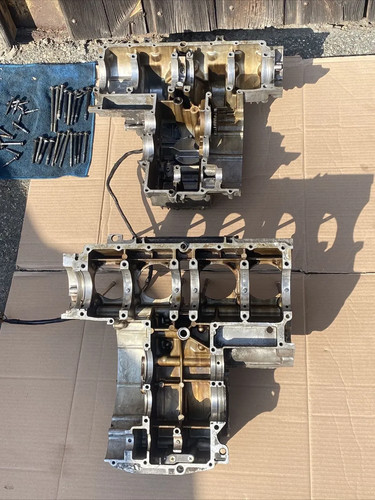 Suzuki 750 engine block - gs,