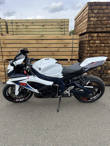 Suzuki gsx 750 2010 - gsx-r,