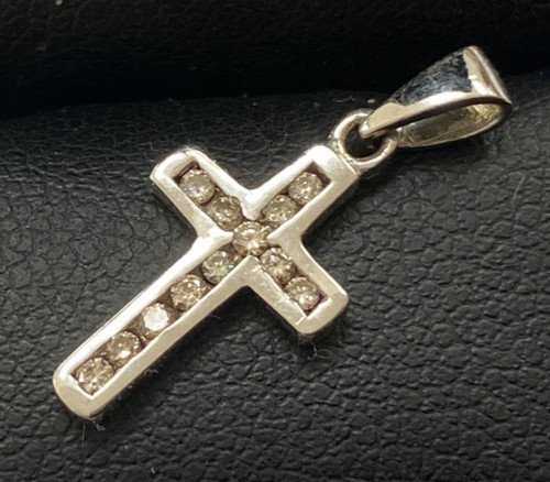 Small 9ct white - gold, diamond