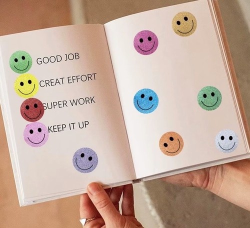 Smiley face colourful round - face,