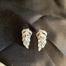 Vintage Clear Rhinestones Clip-on Earrings
