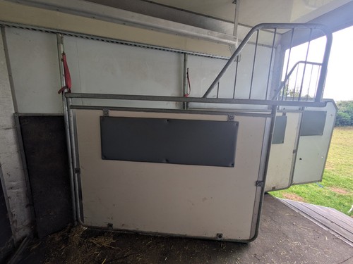 Horsebox stall partitions - partitions, &