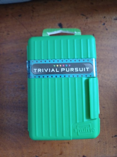 Trivial pursuit shuffle card - shuffle,