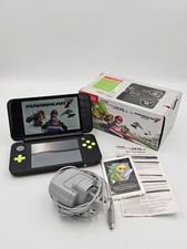 Nintendo 2DS XL Black/Lime Green + Mario Kart 7 Bundle/Boxed