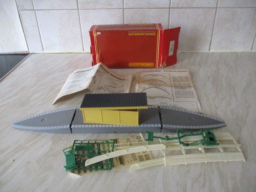 Hornby model railway gauge - model, oo