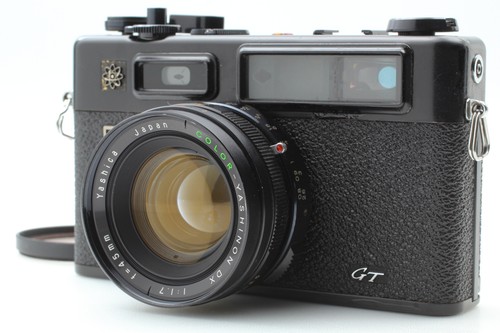 Near mint yashica electro 35 - yashica,