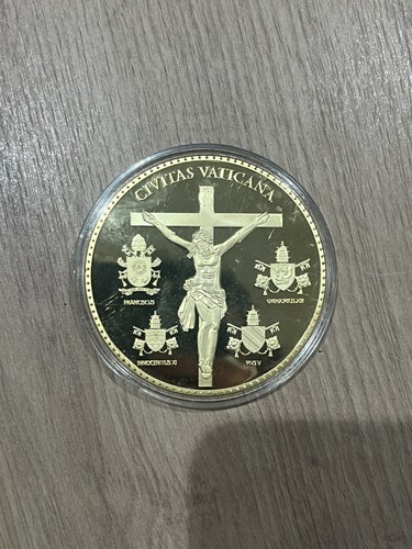 Pope francis 2013 gold - 2013, medal