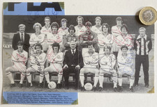 Leeds united signed magazine - united,