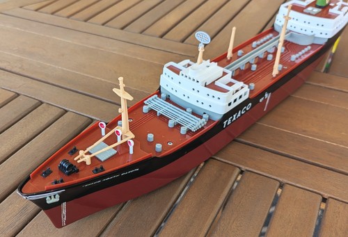 Texaco tanker north - north, by