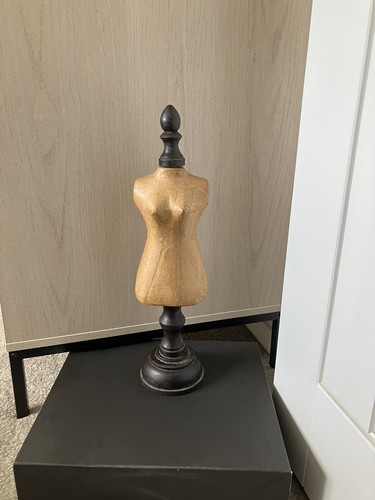 Table top mannequin - table,