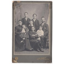 CABINET CARD Photograph