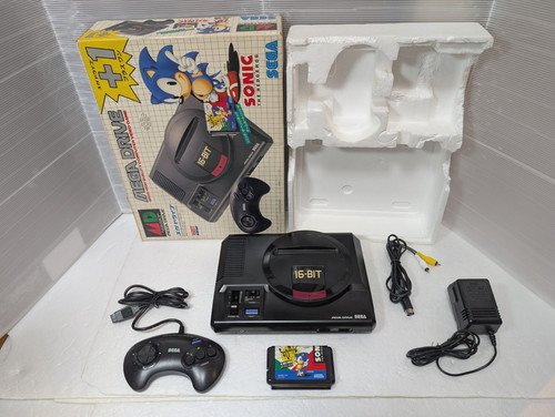 Sega mega drive 16bit console - sega,