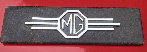 Mgb black crackle finish - black, radio