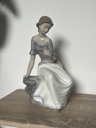 Vintage nao lladro spring - vintage,